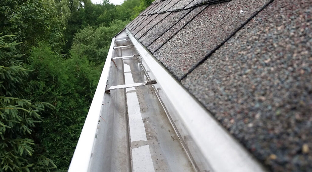 gutter maintenance in seattle